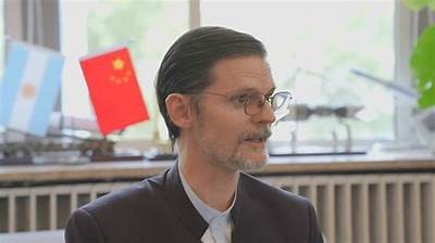 阿根廷国家队捐赠物资助甘青，援助阿根廷